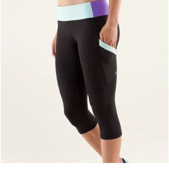 Lululemon Run: Mod Moves Crop with Side Pockets - Size 4 - Picture 2 of 12